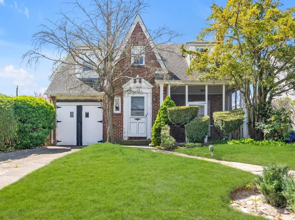 444 W Olive Street, Long Beach, NY 11561