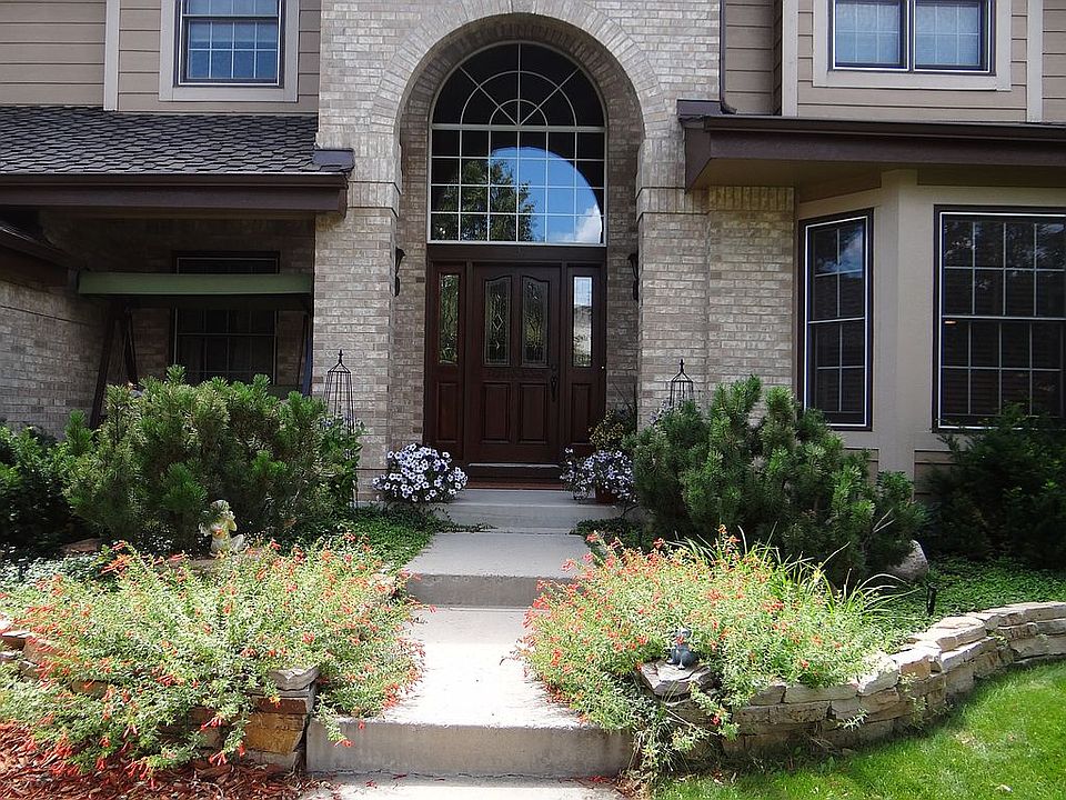 Walkway to Front Door