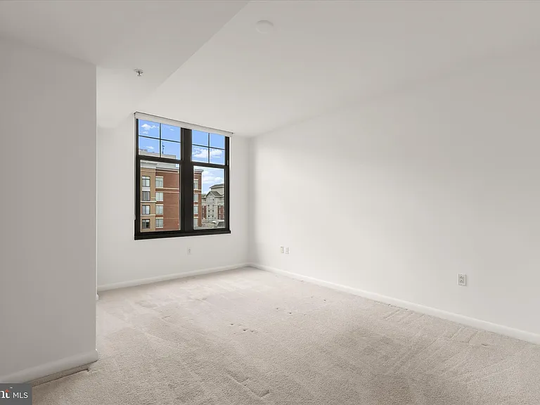 1021 Garfield St #905 — Photo 19
