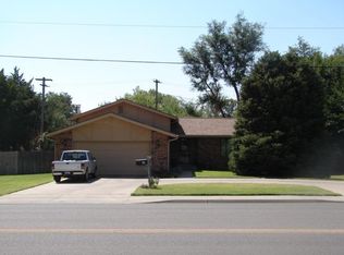 704 W 15th St, Liberal, KS 67901