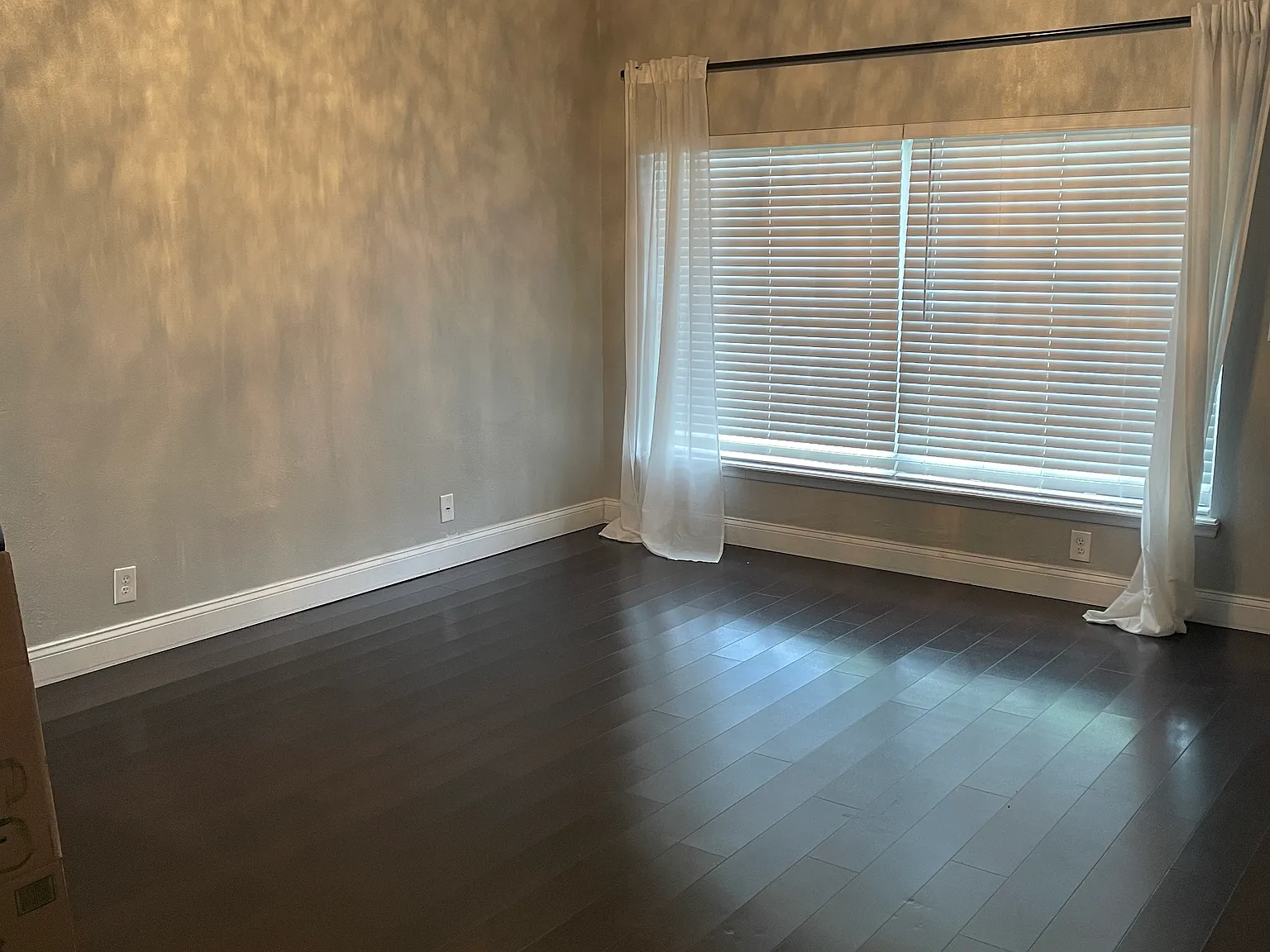 4 bed, 1545 sqft, $2,500 — Photo 2