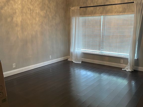 2nd image of 5328 Goddard Ave
