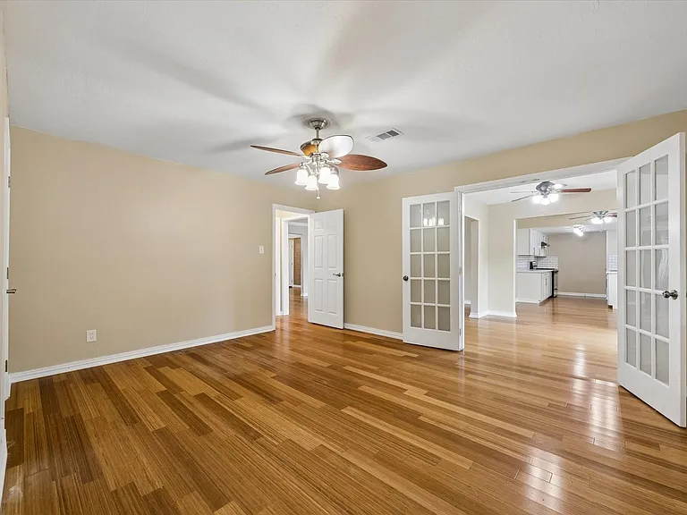 15710 Thunderbay Dr — Photo 5