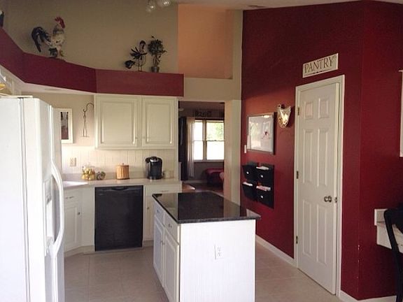5th image of 10493 Greenway Dr