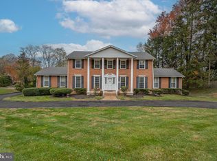 1215 Club House Rd, Gladwyne, PA 19035