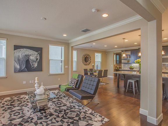 3rd image of 6038 Golden Vista Dr