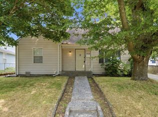 11426 Crestwood Dr S, Seattle, WA 98178