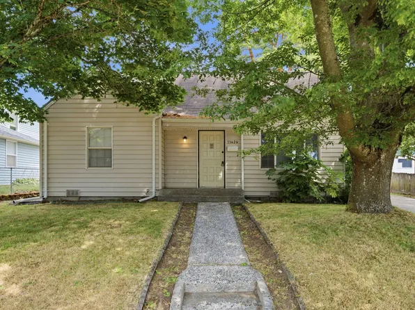 11426 Crestwood Dr S, Seattle, WA 98178