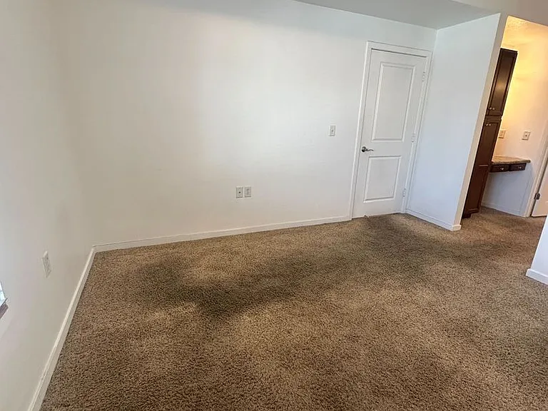 2150 S Main St #308 — Photo 19