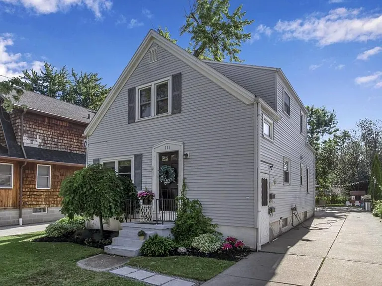 111 Midland Ave — Photo 9