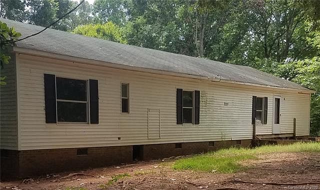 1st image of 465 Brushwood Dr