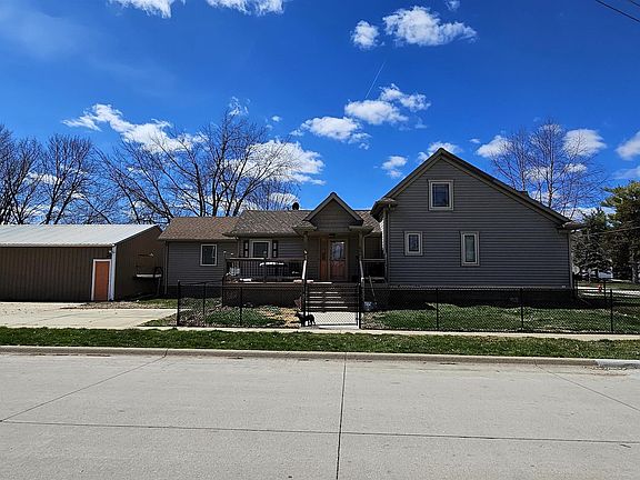 5th image of 907 Bishop Ave