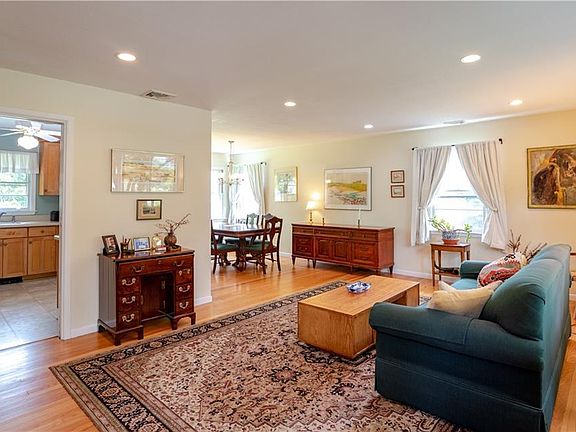 2nd image of 44 Gesner Ave