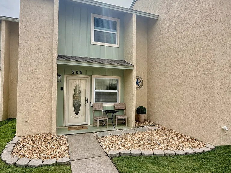 206 White Sandy Dr — Photo 3