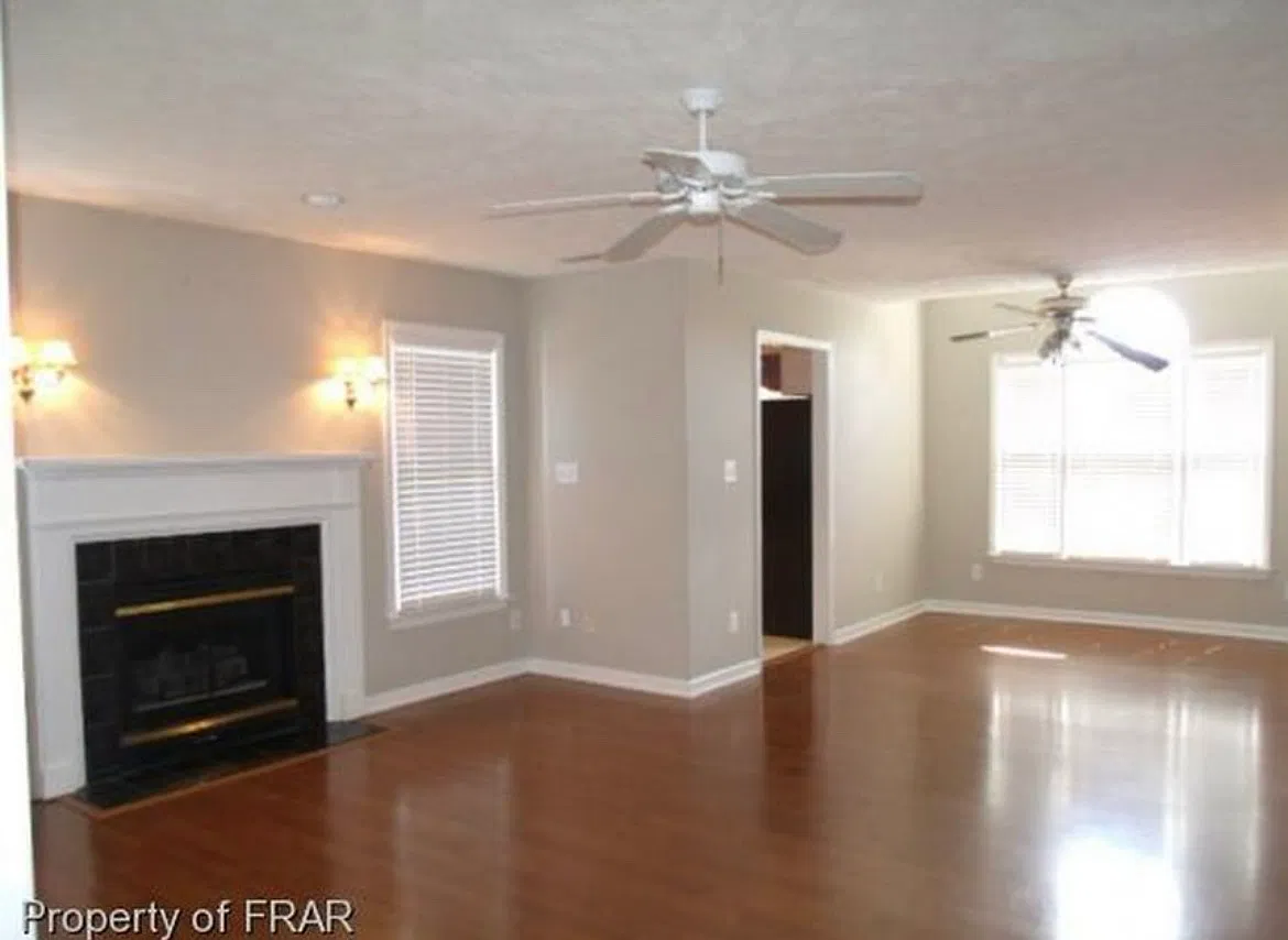 2 bed, 1256 sqft, $1,300 — Photo 3