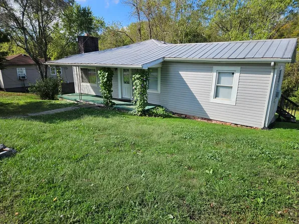 110 Hunk Hill Rd, Scarbro, WV 25917