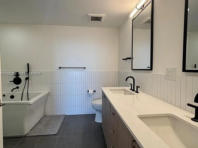 888 S Douglas Rd #1002 — Photo 8