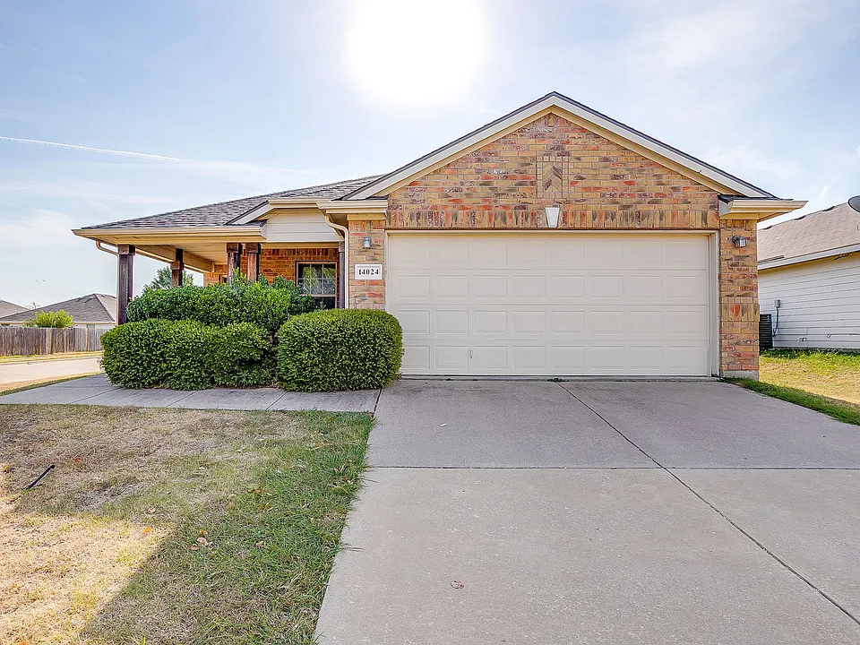 14024 Esperanza Dr