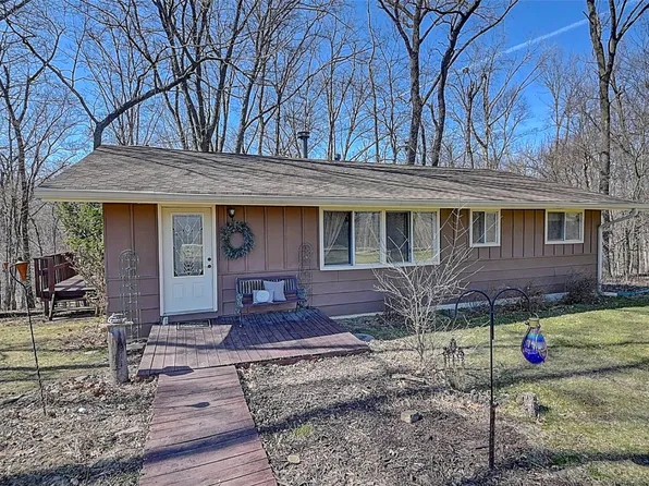 12733 228th Ave, Anamosa, IA 52205