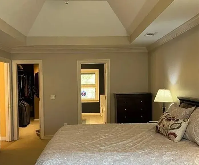 2438 Kings Arms Dr — Photo 5
