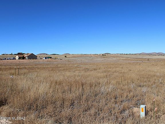 5th image of 3550 W Meadow Lake Dr