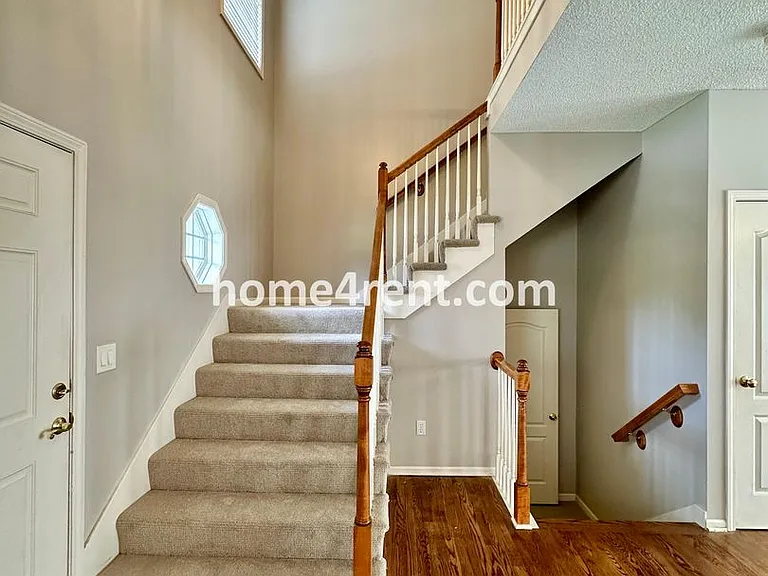 17825 W 160th St — Photo 5