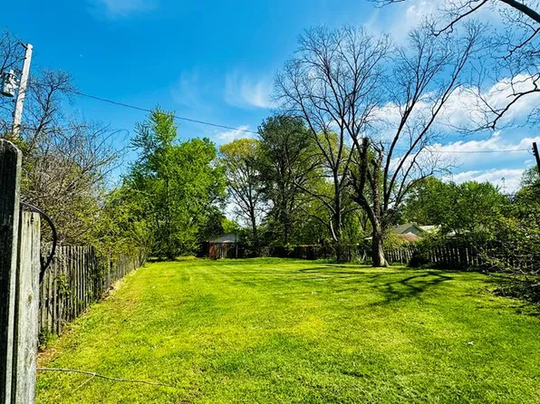 298 Elm St, Mc Kenzie, TN 38201