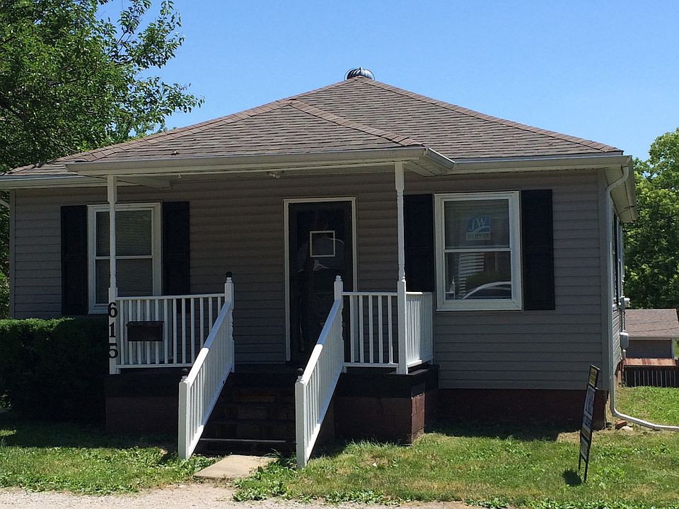 1st image of 615 S Locust St