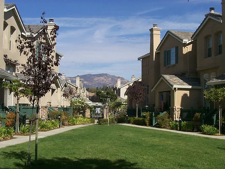 4041 Skylark Ln — Photo 27