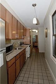 3rd image of 451 W 48th St APT 3-W