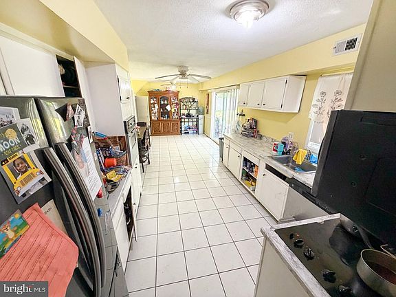 5th image of 4717 Ramsgate Ln