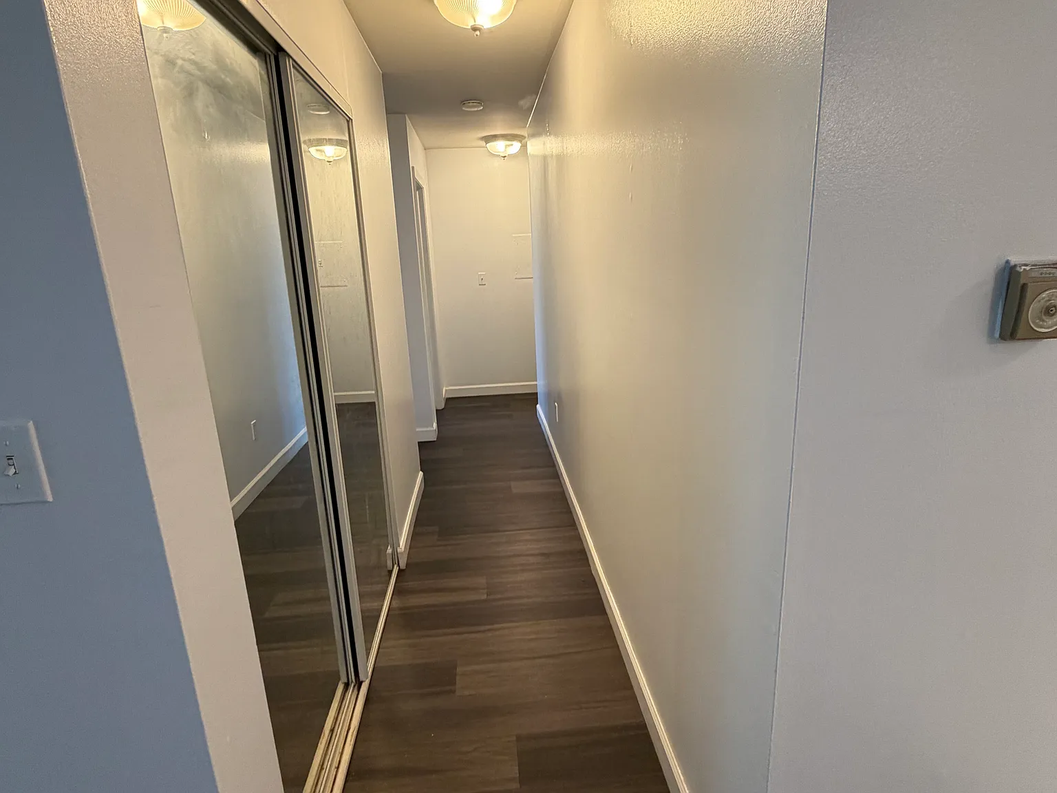 57 Washington Blvd — Photo 4
