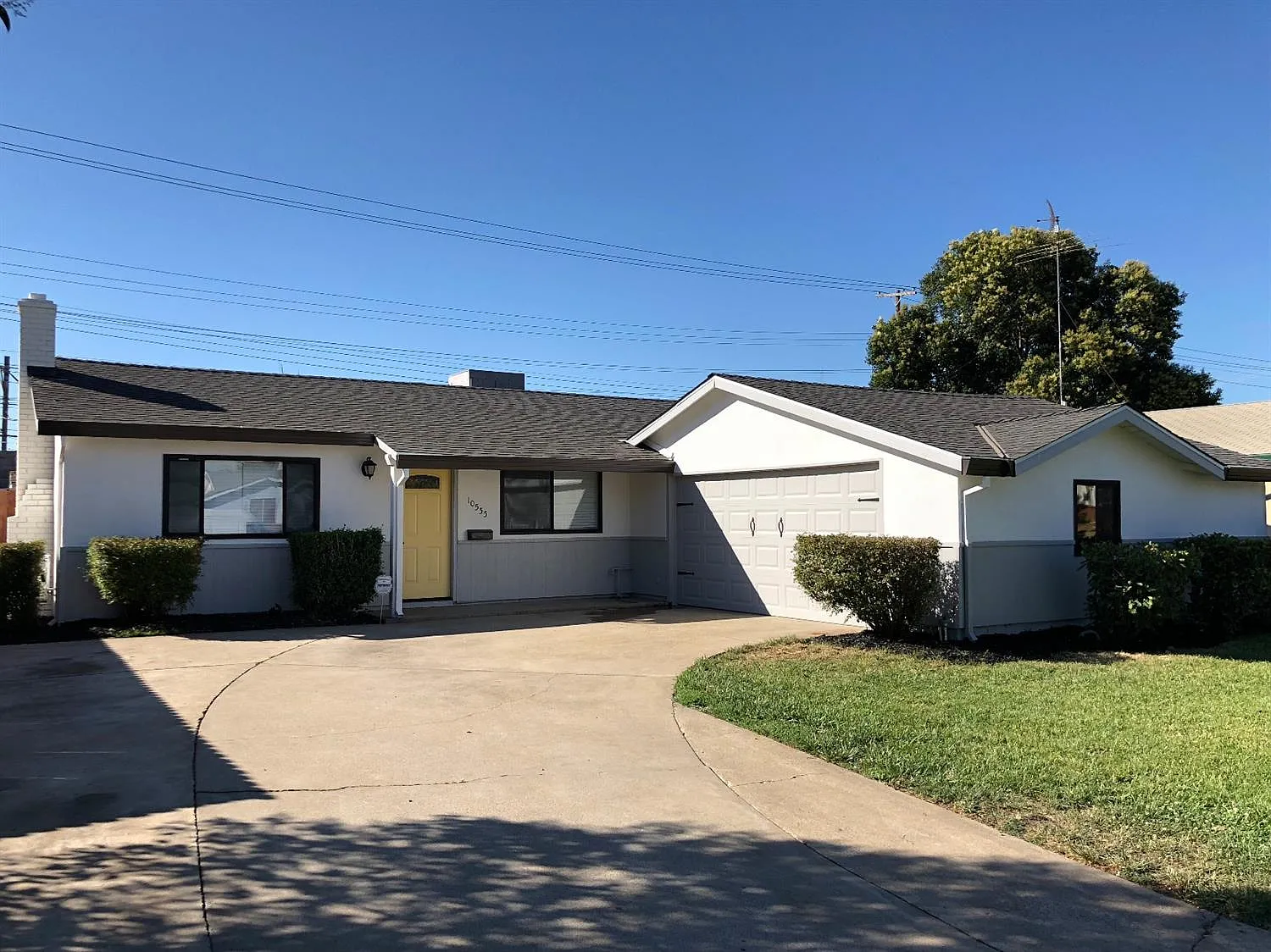 10555 Olson Dr photo 1