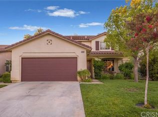 22829 Raintree Ln, Saugus, CA 91390