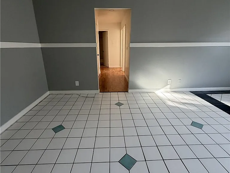 9800 Vesper Ave #96 — Photo 3