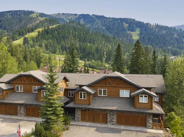 325 Moose Run Dr, Whitefish, MT 59937