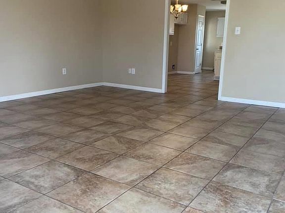 3rd image of 330 L Kirth Dr