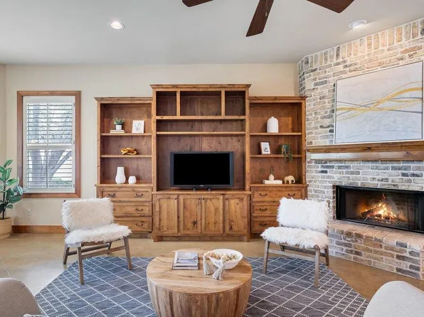 19 Chandon Ln, Lakeway, TX 78734