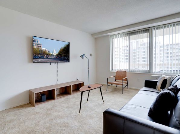 1600 S Eads St FLOOR 8-ID1022417P