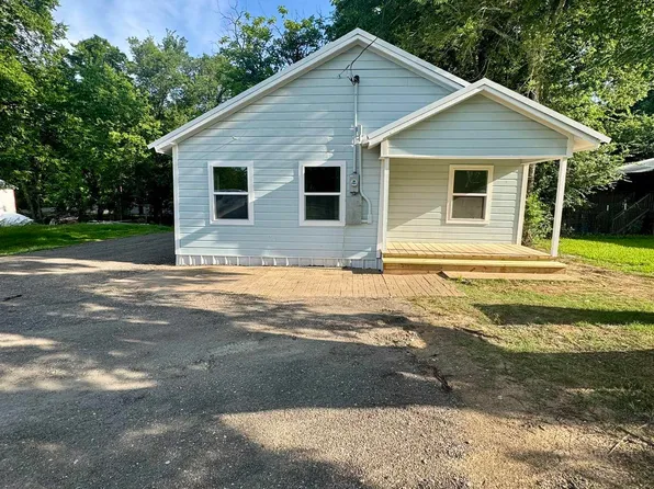 606 W Wolfe St, Grand Saline, TX 75140