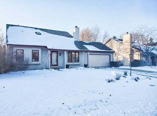 N60W23965 Butternut Ln, Sussex, WI 53089