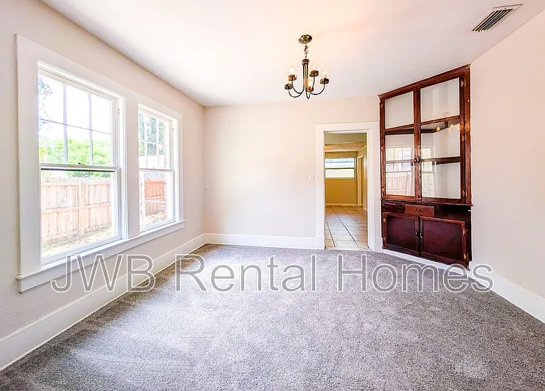 1166 Hamilton St — Photo 5