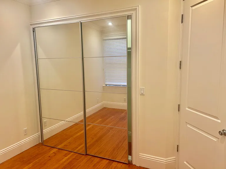 bedroom 2, middle bedroom