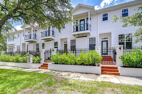113 Bosphorous Ave #5 Photo 1