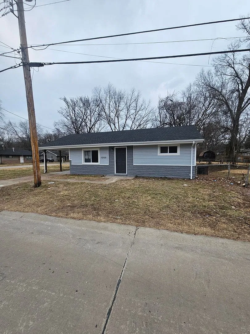 Fully Remodeled 3 Bedroom 1 Bath & Carport — Photo 2