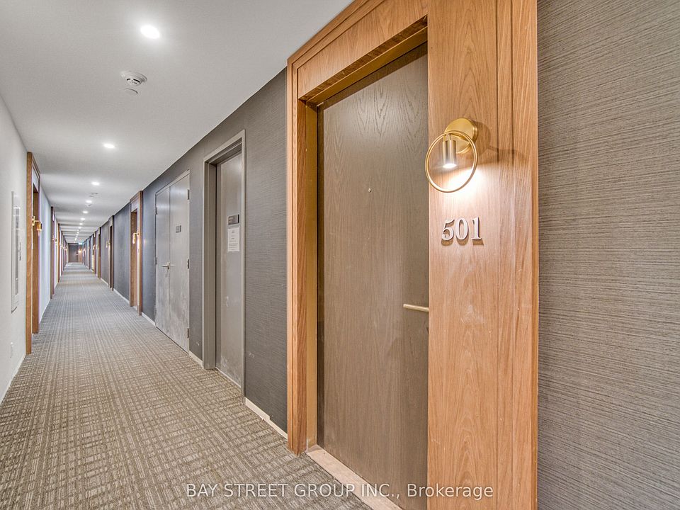 1st image of 6 Greenbriar Rd #501