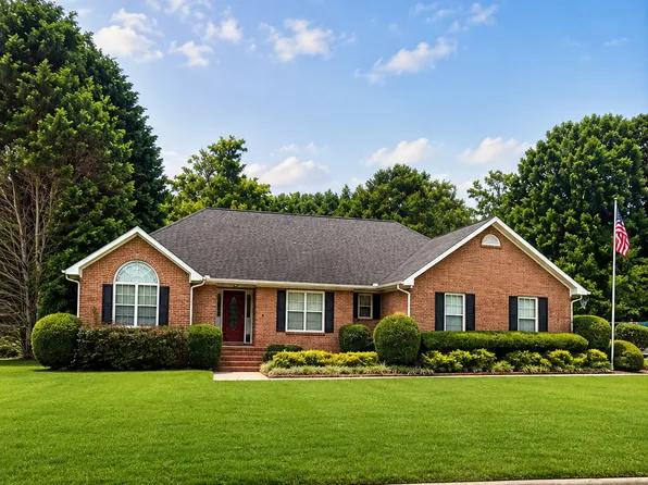 109 Oak Knoll Rd, Stockbridge, GA 30281