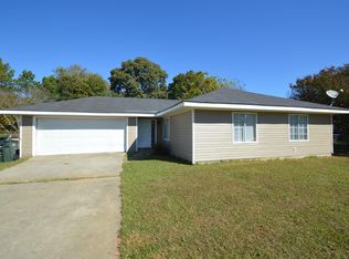 302 Meadowridge Dr, Warner Robins, GA 31093