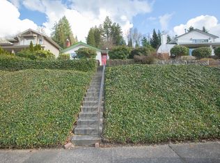 7352 Barnet Rd, Burnaby, BC