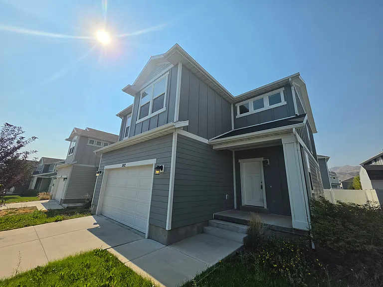 5092 E Lone Star Ln — Photo 1